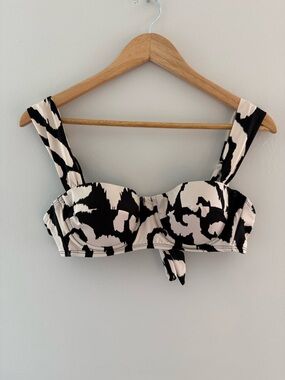 Gibson Latimer Black & Cream Printed Bikini Top
